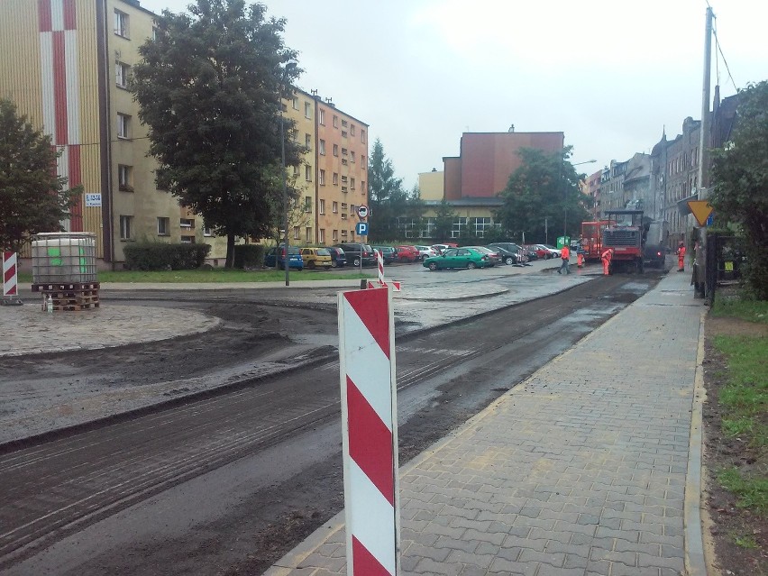 Świętochłowice: budowa ronda na zbiegu ulic Szpitalnej i Wyzwolenia zmierza ku końcowi