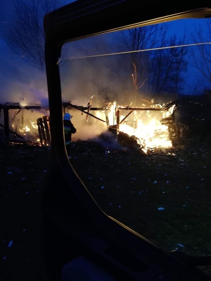 W sobotę przed godz. 16 wybuchł pożar w miejscowości Wylewa...