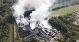 Gigantyczny pożar składowiska opon w Trzebini. Słup dymu i ognia widać było z wielu kilometrów