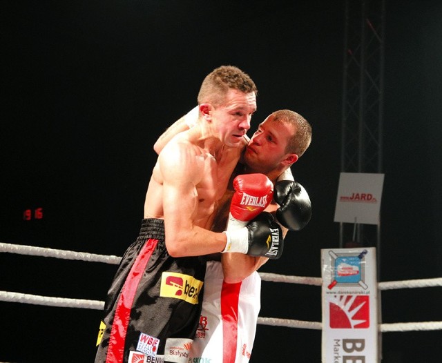 Dariusz Snarski (z lewej) będzie walczyć na gali Tomasza Adamka