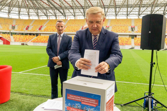 Kościałkowski, Nowakowski i 42 Pułk Piechoty. Białostocki stadion przy Słonecznej czeka na patrona. Dyskusja też trwa