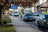 Miejsc postojowych dla taksówek w Bydgoszczy jest za mało, czy za dużo? Dwa głosy w dyskusji