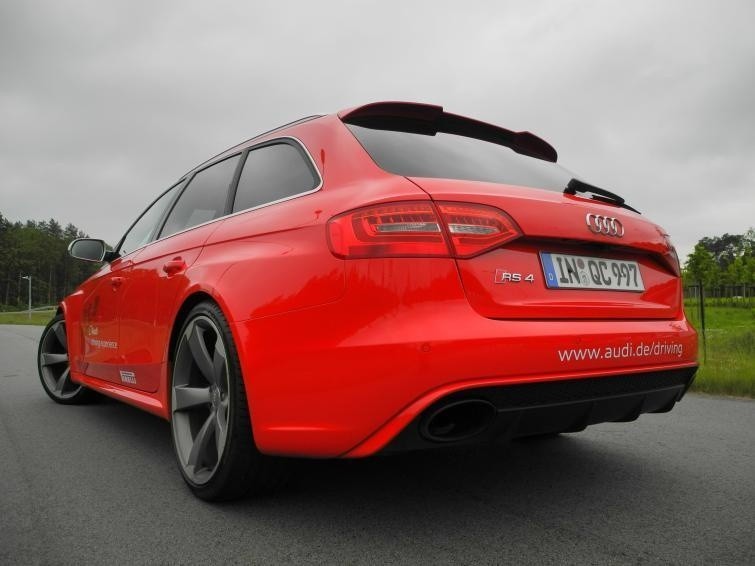 Testujemy: Audi RS4 – model dla zawziętych