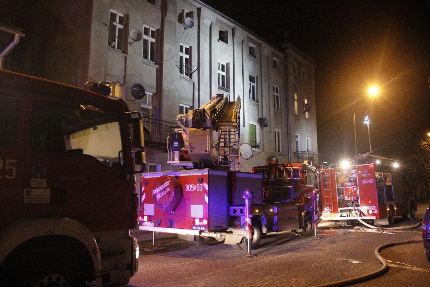 Pożar na strychu kamienicy przy Skierniewickiej w Łodzi