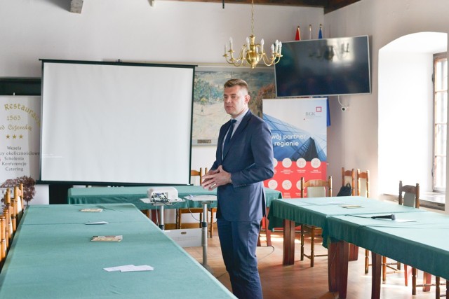O tym jak ważne są wspólne przedsięwzięcia sektora prywatnego i gminy dla rozwoju gospodarczego miasta oraz jak istotne jest połączenie sił w tworzeniu inicjatyw, na wstępie mówił Marcin Marzec burmistrz Sandomierza.