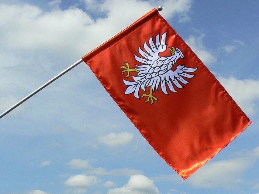 Mieszkańcy, samorządy i inne instytucje czy organizacje także z regionu radomskiego mogą korzystać z flagi Mazowsza