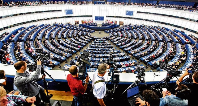 Parlament Europejski podjął wczoraj rezolucję w sprawie tego, co dzieje się w polskiej polityce