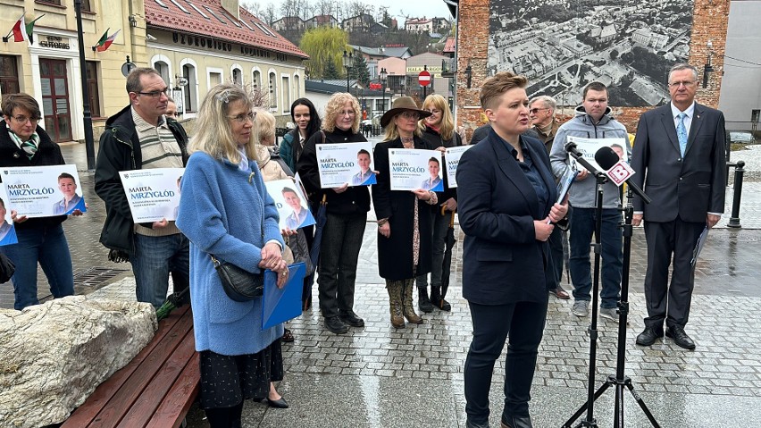 Marta Mrzygłód, kandydatka na burmistrza Bochni, przedstawiła program. "Bochnia zasługuje na to, żeby mieszkańcy żyli w dobrobycie". Wideo