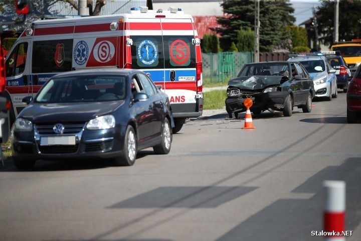 Wypadek w Pysznicy. Jedna osoba została ranna w zderzeniu dwóch aut [ZDJĘCIA]