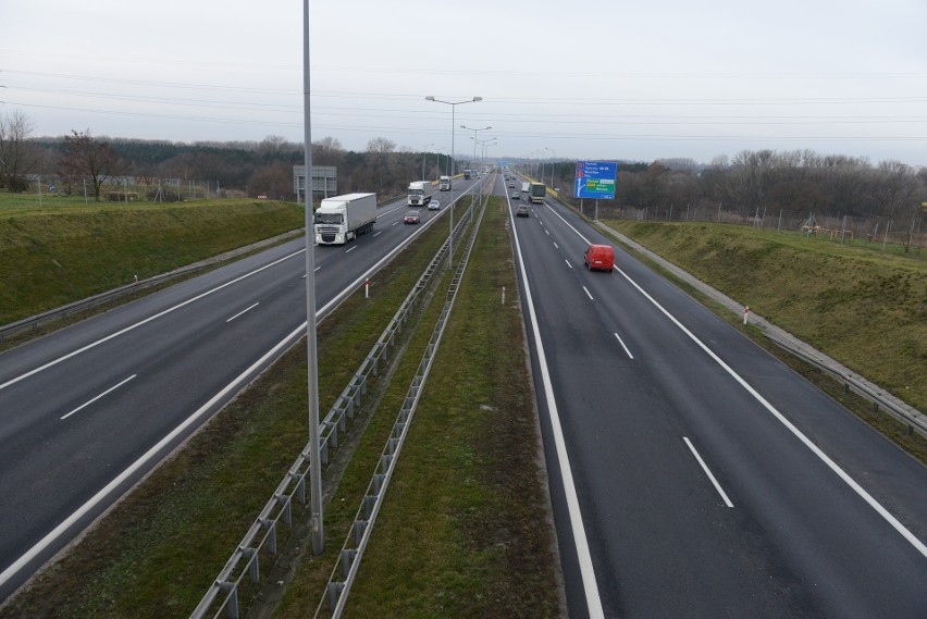 Oto na których odcinkach autostrad w Polsce obowiązuje zakaz...