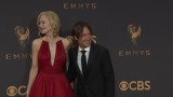 Gwiazdy na czerwonym dywanie rozdania nagród Emmy 2017