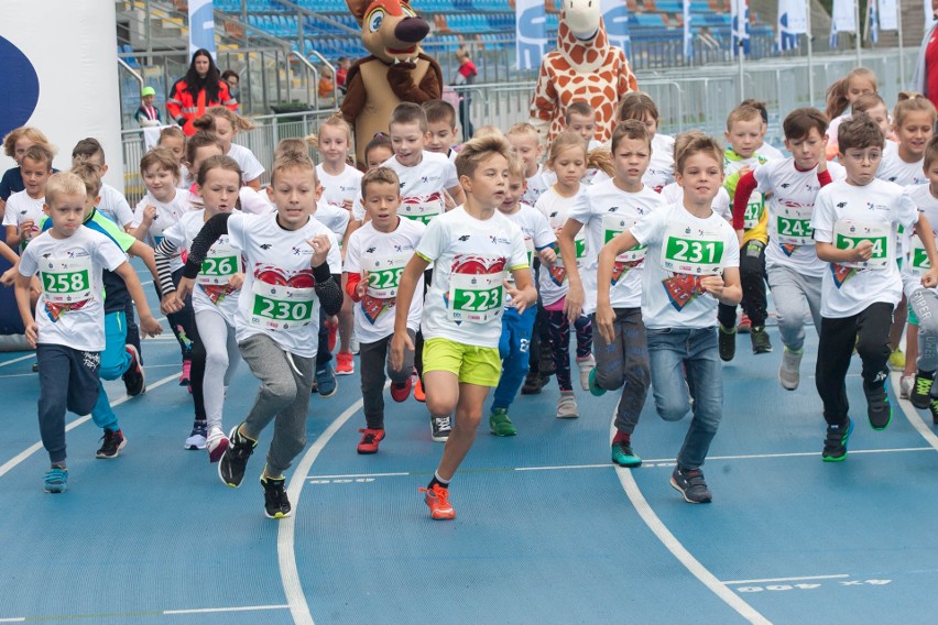 4. PKO Bieg Charytatywny w Lublinie: Pomagamy z każdym krokiem. W szczytnym celu pobiegli dla najmłodszych [ZDJĘCIA, WIDEO]