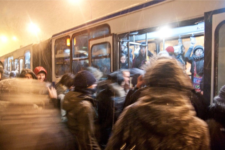 Część pasażerów skarży się na chłód w tramwajach