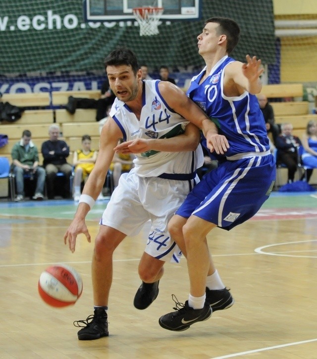 Igor Milicić nadal będzie rozgrywał w AZS.