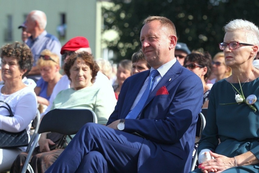 Więzień sprzedał, poseł kupił. Śledztwo z hektarem łąki w...