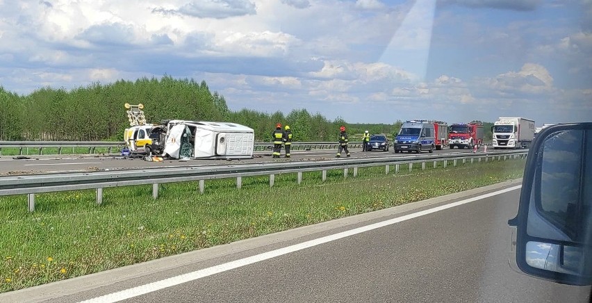 Wypadek na A4 między węzłami Rzeszów Wschód - Łańcut. Ranna jedna osoba