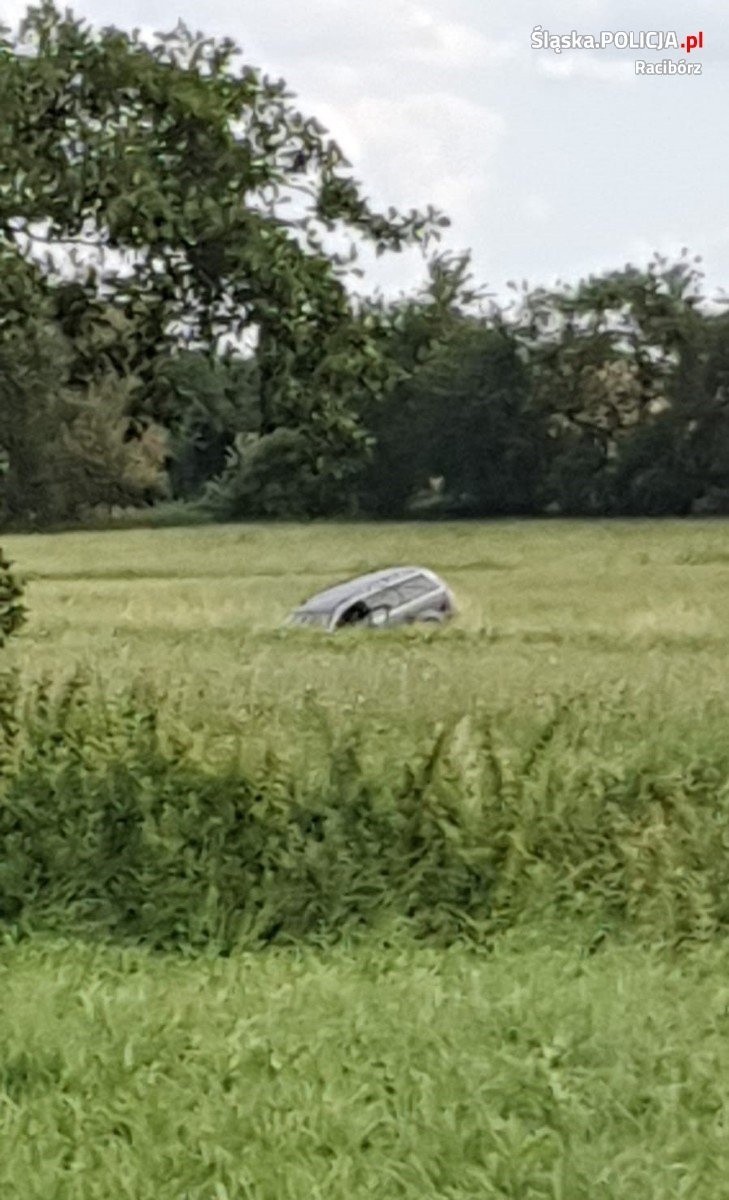 Policyjny pościg pod Raciborzem. 32-letni obywatel Gruzji uciekał przed policją volkswagenem