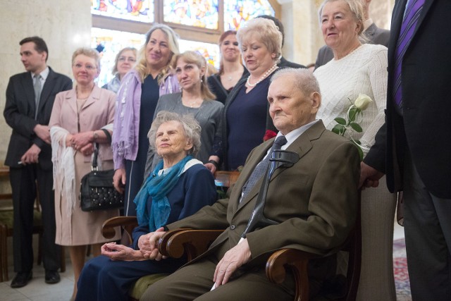 W sobotę w Pałacu Ślubów odbyła się oficjalna uroczystość z okazji 70-lecia małżeństwa państwa Eugenii i Józefa Baranów.