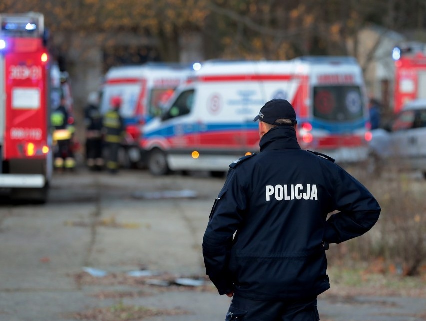 Wypadek przy ul. Twardowskiego w Szczecinie: Nie żyją dwaj chłopcy, którzy wpadli do basenu przeciwpożarowego (19.11.2019 r.)