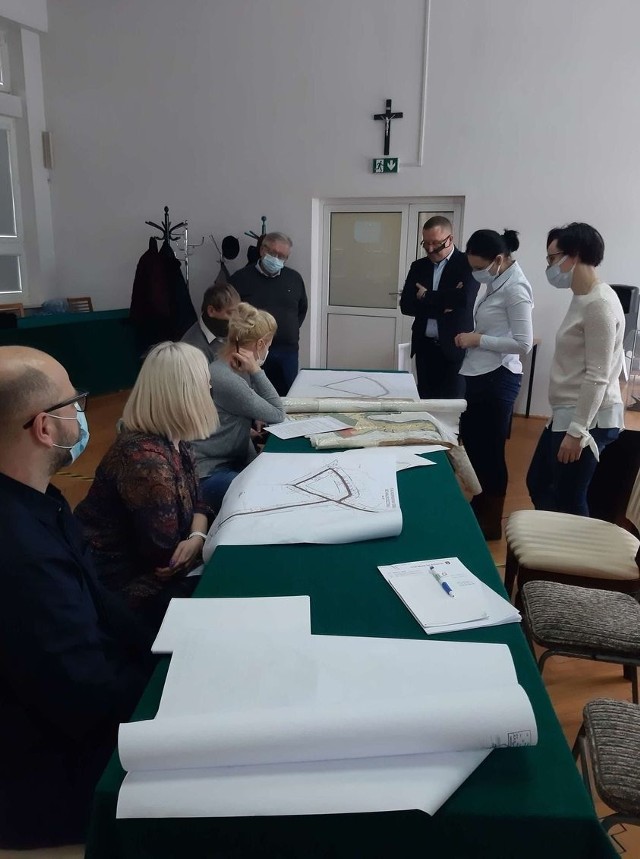 W Urzędzie Miasta w Golubiu-Dobrzyniu zorganizowano spotkanie z zespołem projektowym sporządzającym dokumentację projektowo-kosztorysową dla czterech ulic na Osiedlu Panorama