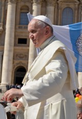 Ksiądz Ernesto Cardenal zrehabilitowany. Papież Franciszek cofnął decyzję Jana Pawła II sprzed 35 lat