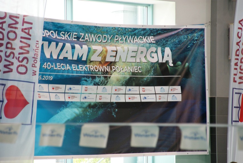 Ogólnopolskie zawody pływackie Pływam z Energią z okazji 40-lecia Elektrowni Połaniec odbyły się na pływalni w Staszowie