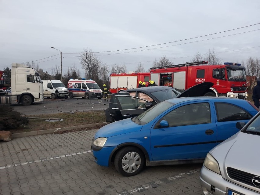 Do wypadku doszło w poniedziałek około godz. 15.30 na ul....