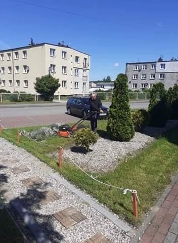 Mieszkańcy Suchorza i pracownicy Biblioteki Gminnej w...