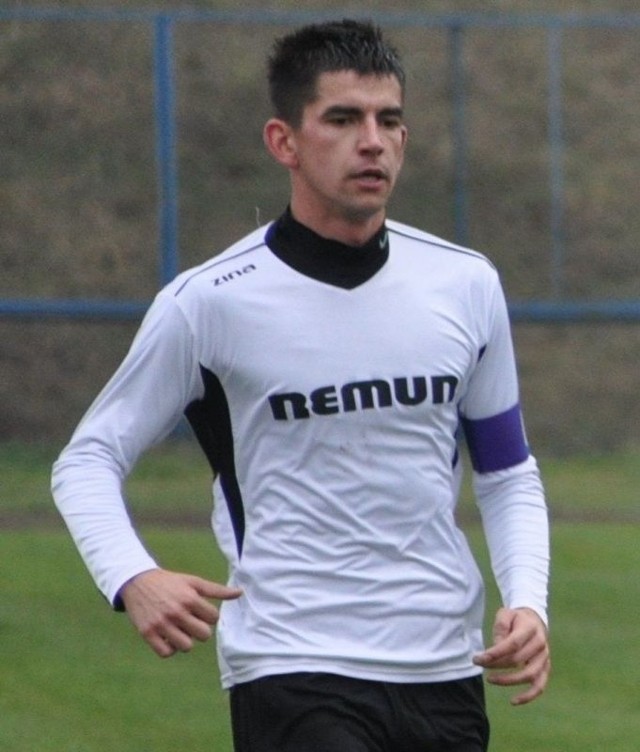 Tomasz Kita zdobył jedną z bramek dla Wiernej Małogoszcz w wygranym 4:0 sparingu z Granatem Skarżysko.