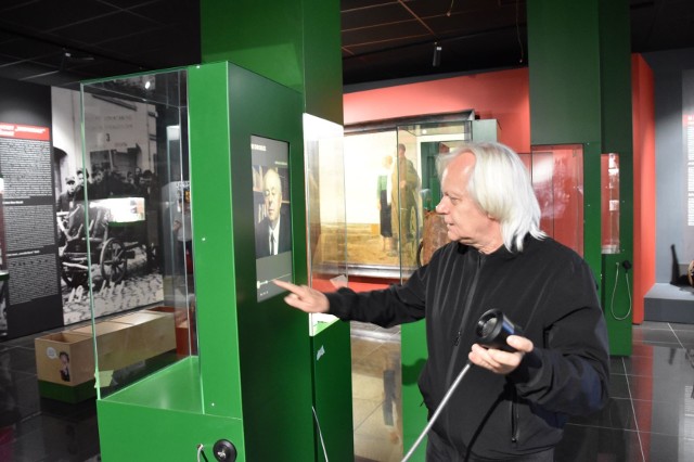 W dobudowanej części Muzeum Ziemi Lubuskiej czekają na nas multimedialna wystawa „Dziedzictwo i współczesność. Zielona Góra - region lubuski” i „Galeria Złotego Grona. Kolekcja sztuki polskiej XX wieku”. Będą dostępne dla zwiedzających od 3 marca 2021 roku.