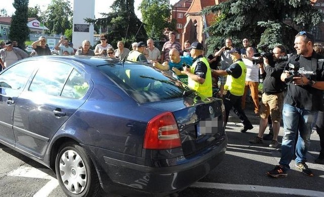 Sąd Rejonowy w Szubinie zdecydował, że 45-letni Sławomir G. oraz 21-letni Maciej K. trafią do aresztu na trzy miesiące. Miesiąc w areszcie spędzi natomiast Zachariasz Z.