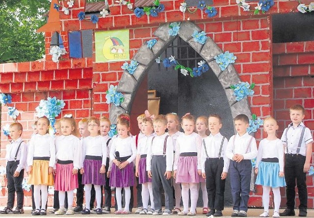 Na scenie wystąpiły przedszkolaki z terenu całej gminy Gdów