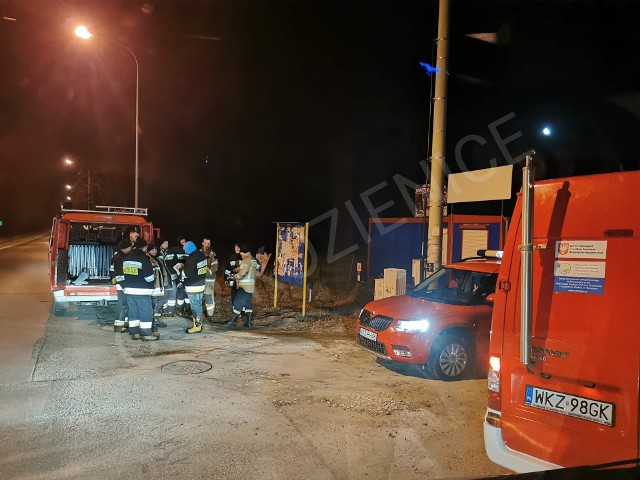 Strażacy podczas nocnej akcji w Stanisławicach.