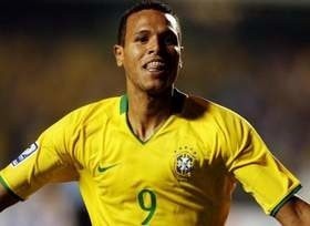 Luis Fabiano.