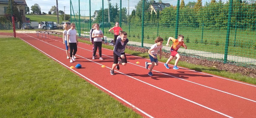 Pierwsze ćwiczenia z elementami lekkoatletyki dla dzieci i...