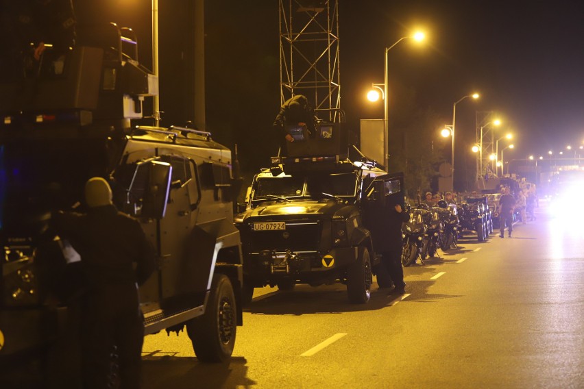 Próbna defilada w Katowicach. Żołnierze i czołgi na w środku nocy na al. Roździeńskiego. Zobaczcie ZDJĘCIA