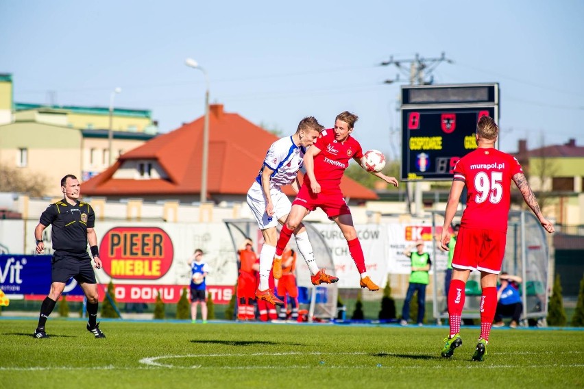 Sokół Ostróda – Widzew Łódź w ostatniej kolejce III ligi....