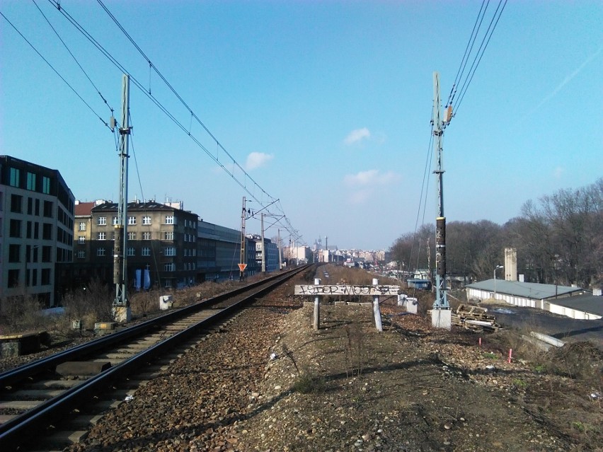 Kraków. Od połowy roku pociągi pojadą nową estakadą przecinającą centrum [ZDJĘCIA, WIZUALIZACJE]