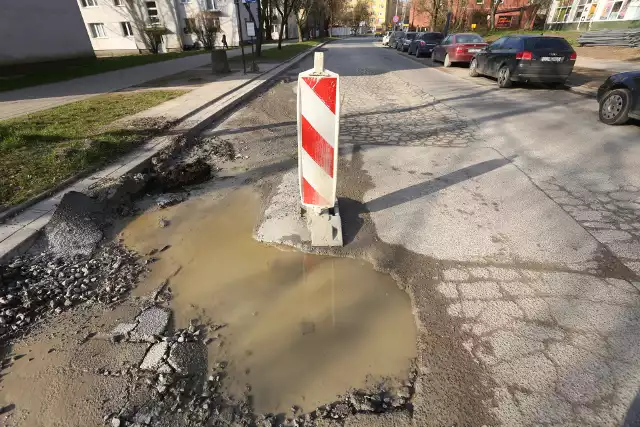 Tak wygląda wyremontowana przez nieuczciwą firmę ulica Boya- Żeleńskiego w Łodzi