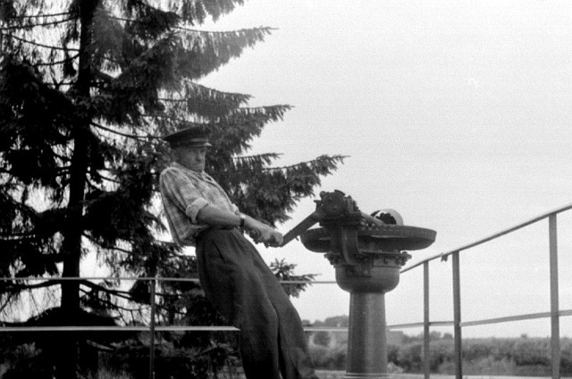 Ręcznie otwierana śluza na Odrze (lata 70.)