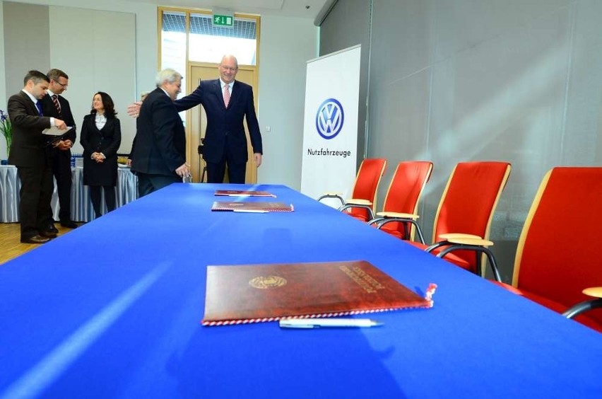 Auta VW będą projektowane w Poznaniu. Umowa podpisana! [ZOBACZ ZDJĘCIA]