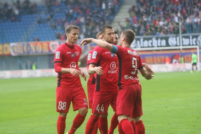 Piast Gliwice bez względu na wynik spotkania z Cracovią utrzyma się w Ekstraklasie