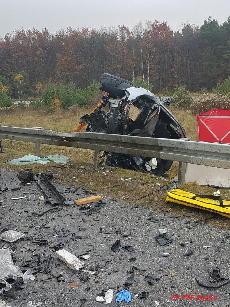 W wypadku w Mierzęcicach zginęły trzy osoby