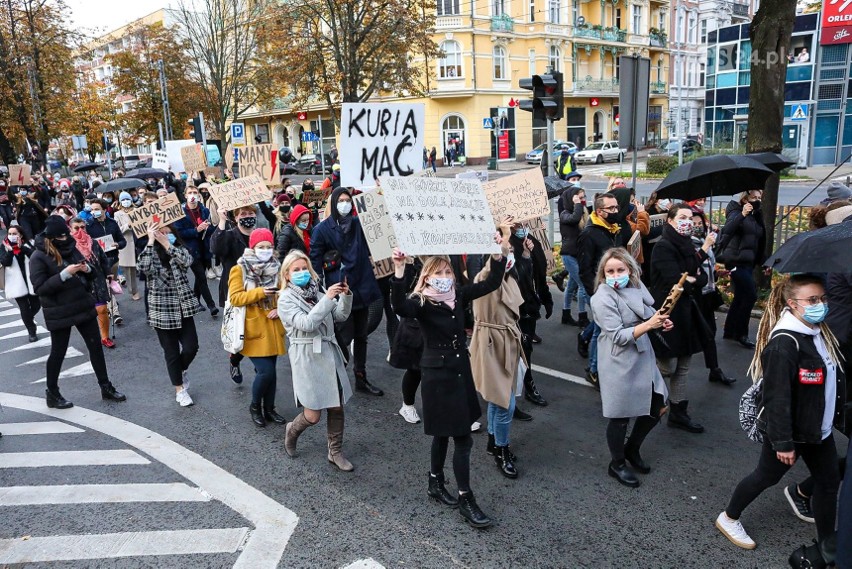Strajk kobiet w Szczecinie. Zdjęcia z demonstracji -...