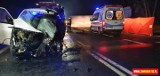 Śmiertelny wypadek tira i dostawczaka na DK78 w Zawierciu Kalinówce. Dwie osoby zginęły na łuku drogi po zderzeniu z tirem