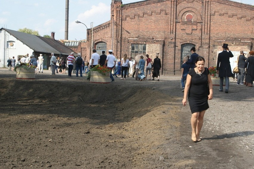 Uroczyste otwarcie Fabryki Pełnej Życia na terenie Defum,...