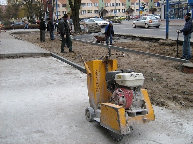 Budowa parkingu na Hallera