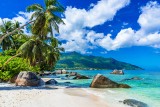 Wakacje na Malediwach. Rajskie wyspy toną w wodach oceanów. Ile czasu zostało mieszkańcom i turystom? 