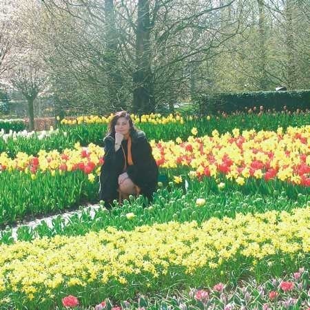 Katarzyna Mielcarek z Barlinka wśród bajecznie pięknych tulipanów