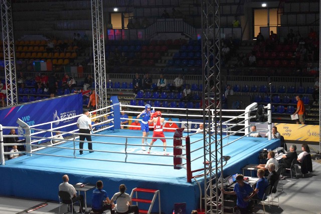 W Miejskiej Hali Lodowej w Nowym Targu rozpoczęły się walki bokserskie w ramach III Igrzysk Europejskich